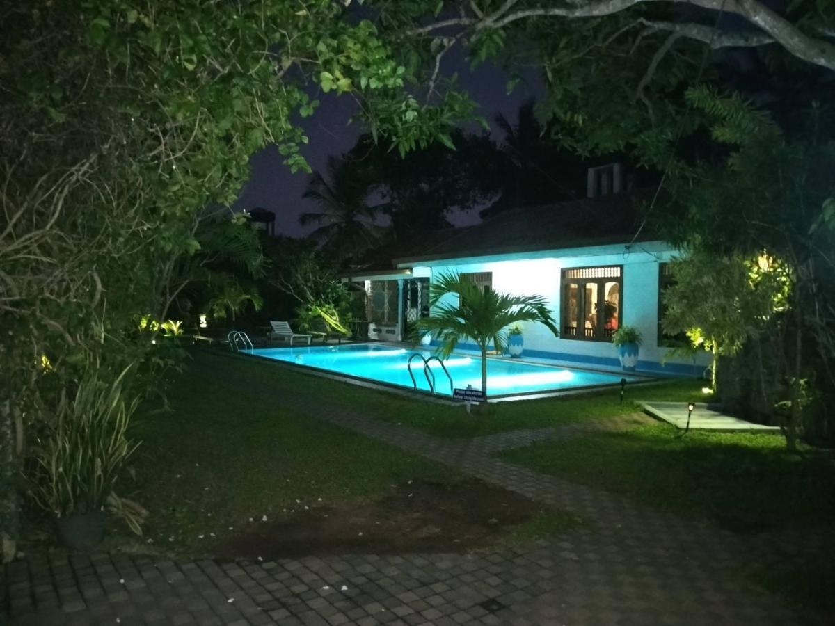 Lioni Holidays Villa Negombo Exterior photo