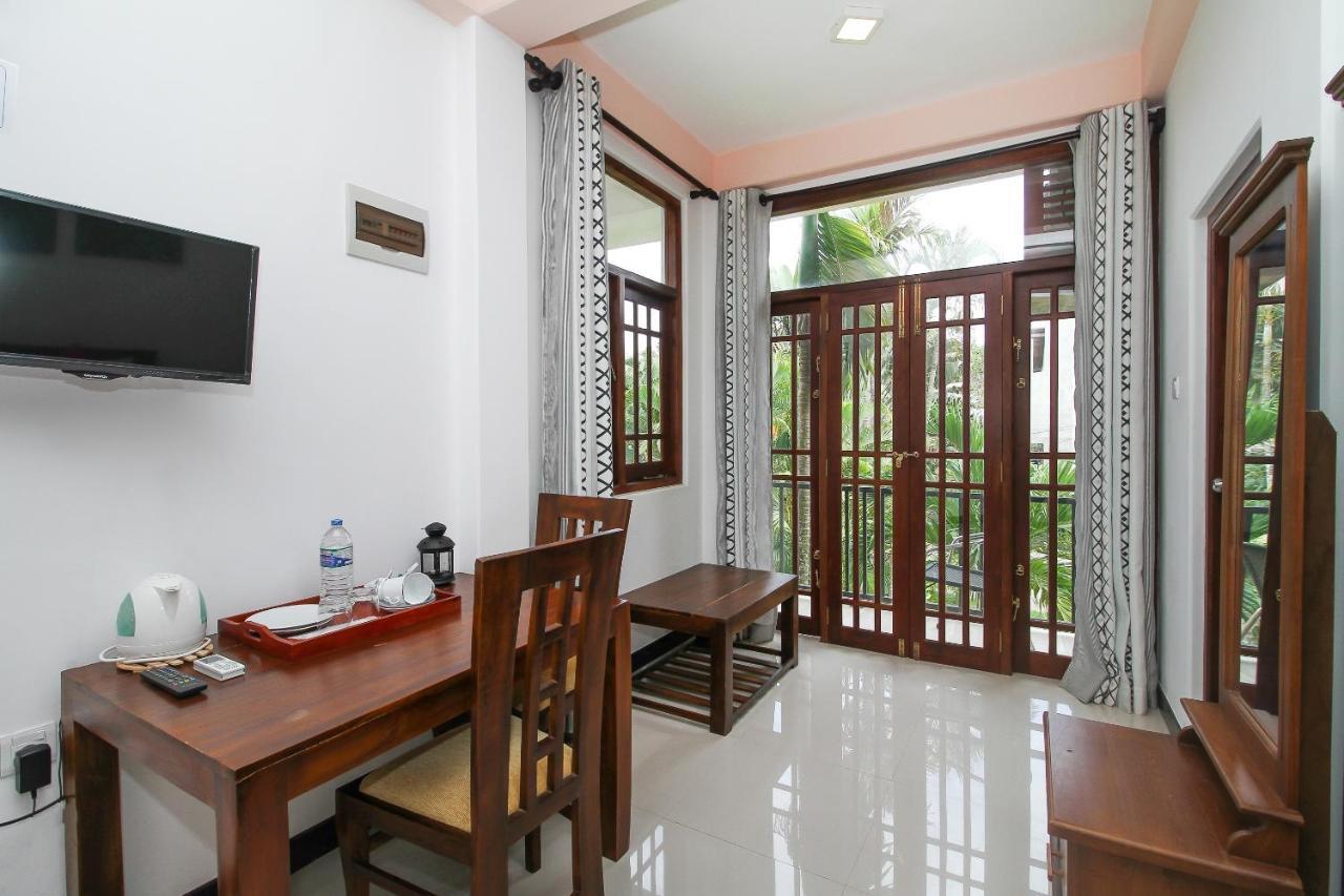 Lioni Holidays Villa Negombo Exterior photo